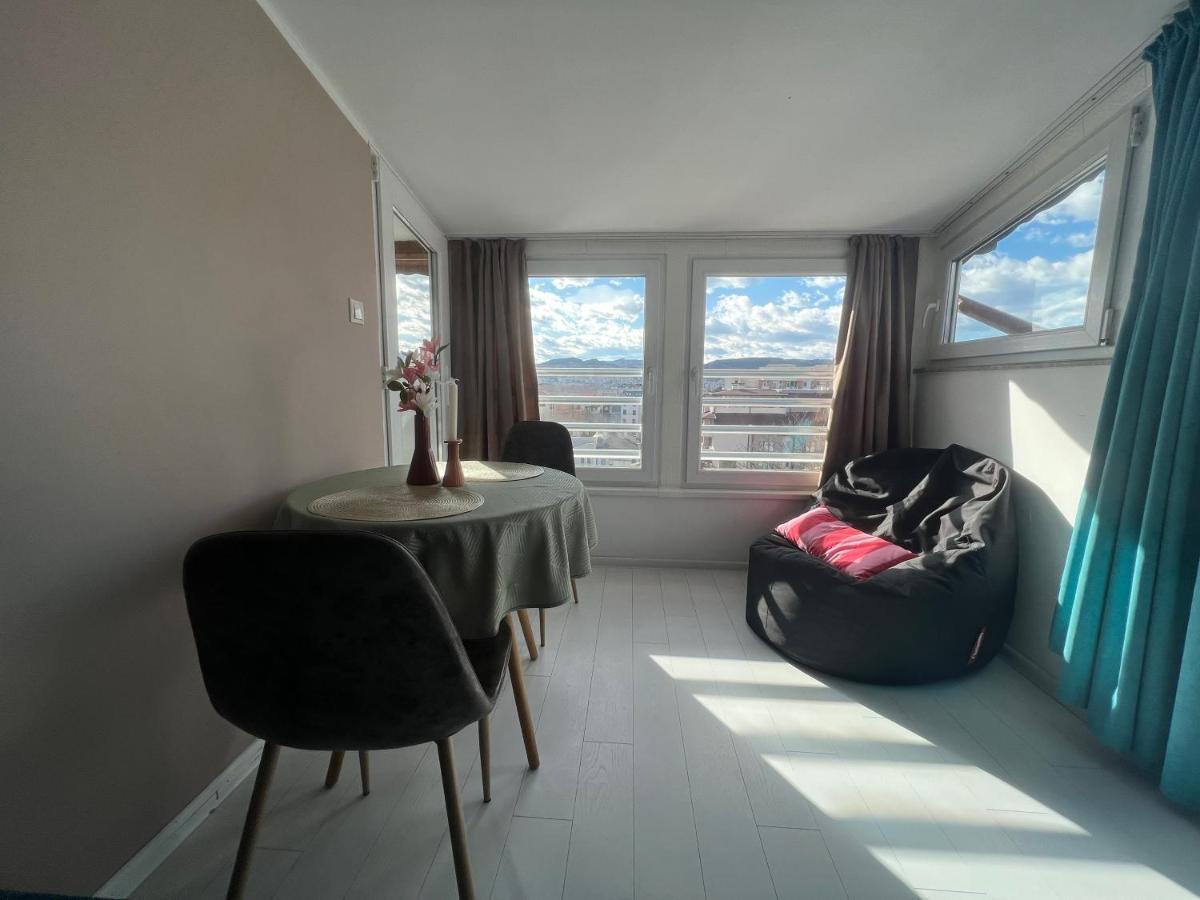 Town Place Apartment Kŭrdzhali Dış mekan fotoğraf